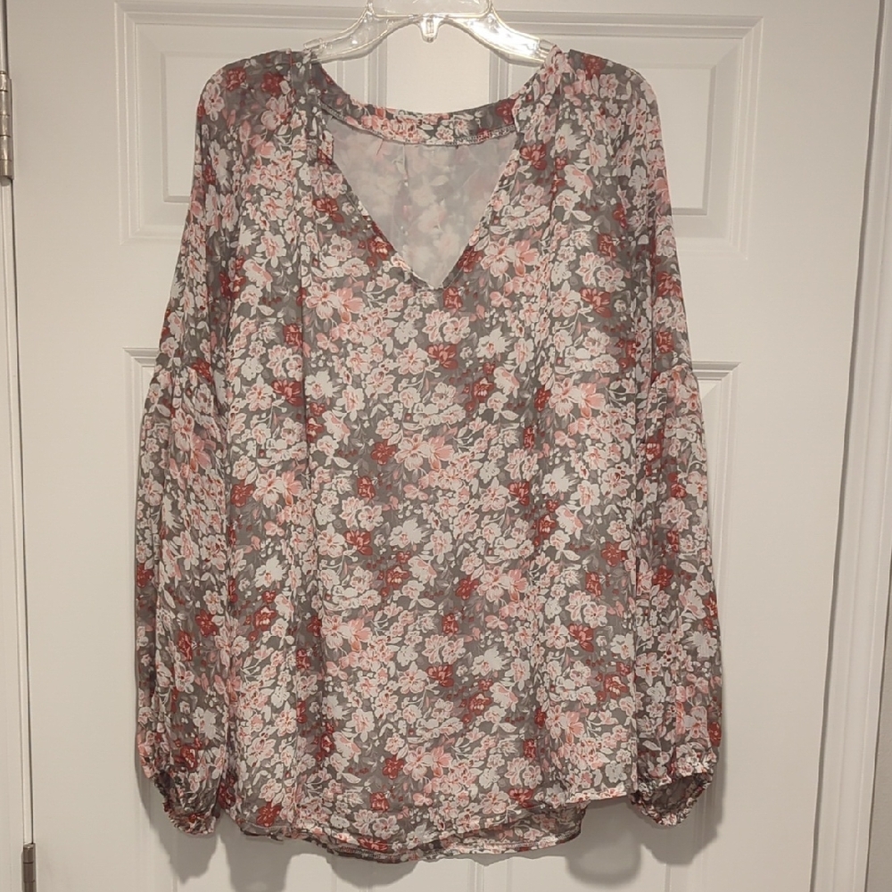 Floral V-Neck Blouse - Gray and Pink